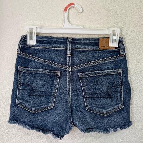 American Eagle Outfitters Light Blue Distressed Jean Shorts Women’s Size 2 - Picture 4 of 6